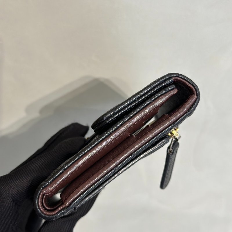CHANEL 經典口蓋三折短夾 - 黑金25開-11