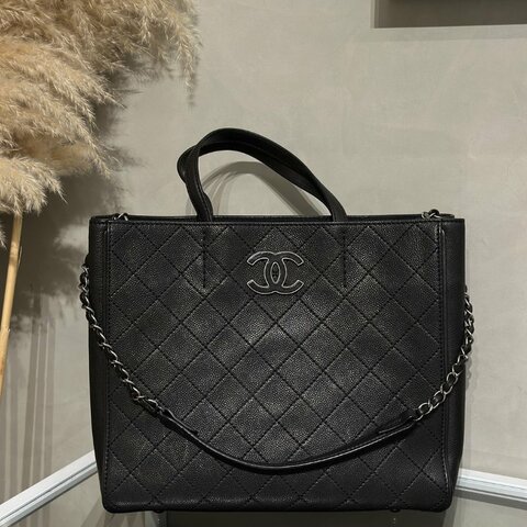 CHANEL 皮釦雙C單肩托特包 - 黑銀18開