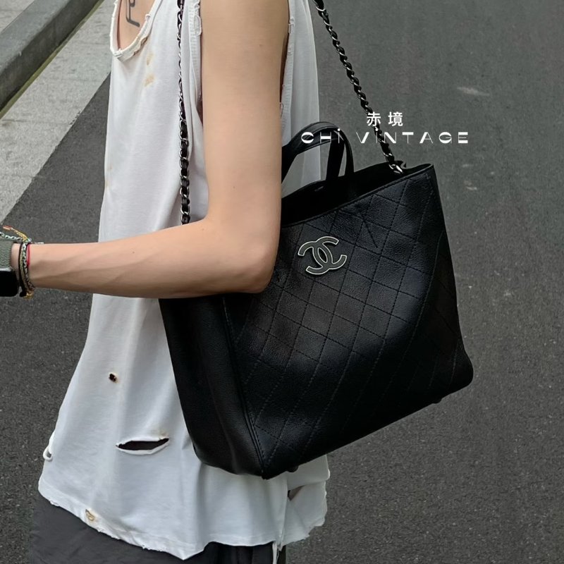 CHANEL 皮釦雙C單肩托特包 - 黑銀18開-1
