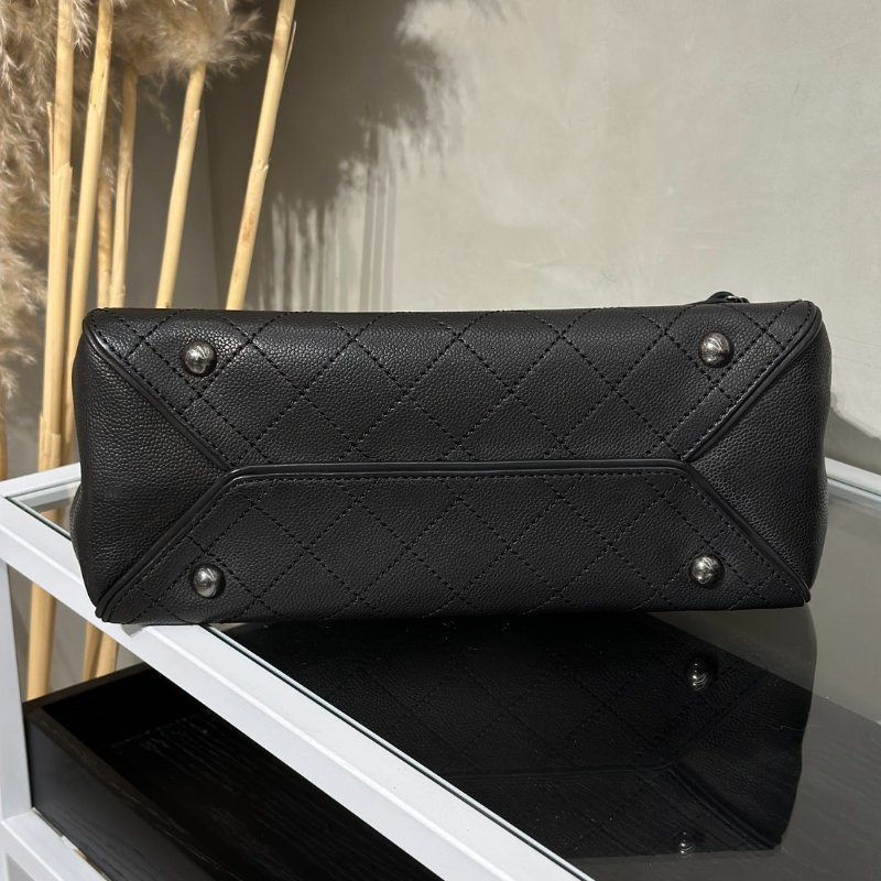 CHANEL 皮釦雙C單肩托特包 - 黑銀18開-5