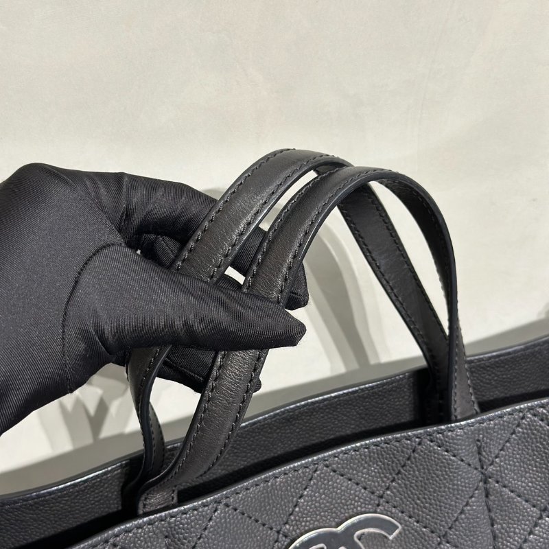 CHANEL 皮釦雙C單肩托特包 - 黑銀18開-9