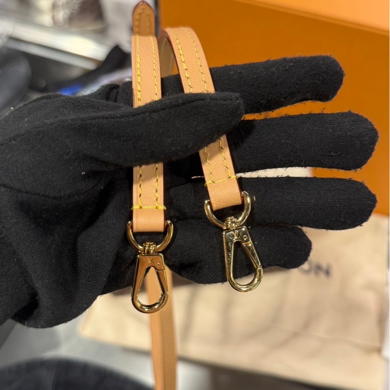 稀有單品🌟Louis Vuitton LV Locky BB 羔羊毛｜Classic Trend CT精品｜台北東區實體-3