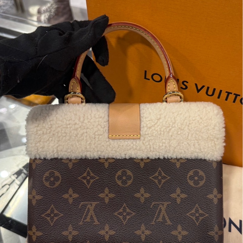 稀有單品🌟Louis Vuitton LV Locky BB 羔羊毛｜Classic Trend CT精品｜台北東區實體-6