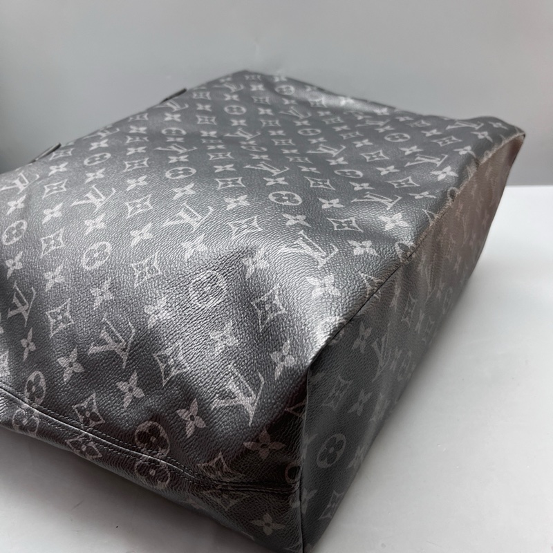 LV 98新 黑花Cabas抽繩托特包-3