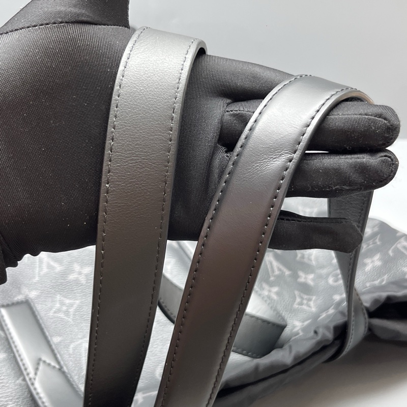 LV 98新 黑花Cabas抽繩托特包-5