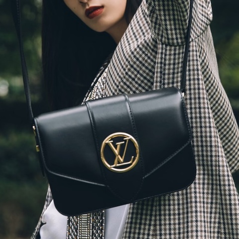 Louis Vuitton路易威登PONT9郵差包黑色20年B0096