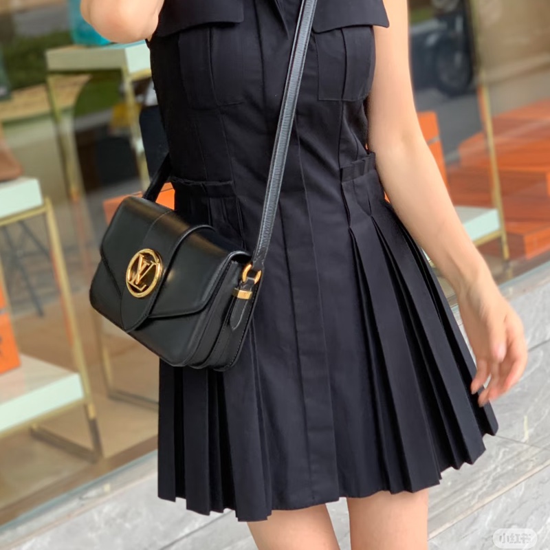 Louis Vuitton路易威登PONT9郵差包黑色20年B0096-4