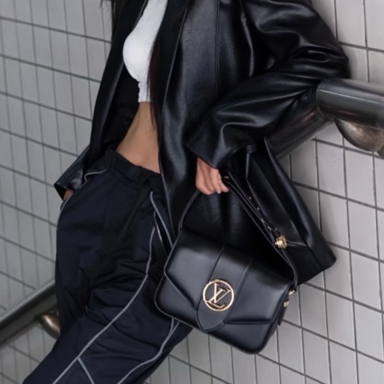 Louis Vuitton路易威登PONT9郵差包黑色20年B0096-6