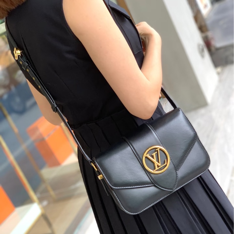 Louis Vuitton路易威登PONT9郵差包黑色20年B0096-21