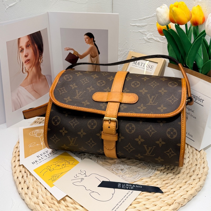 Louis Vuitton Monogram Marne bag-0