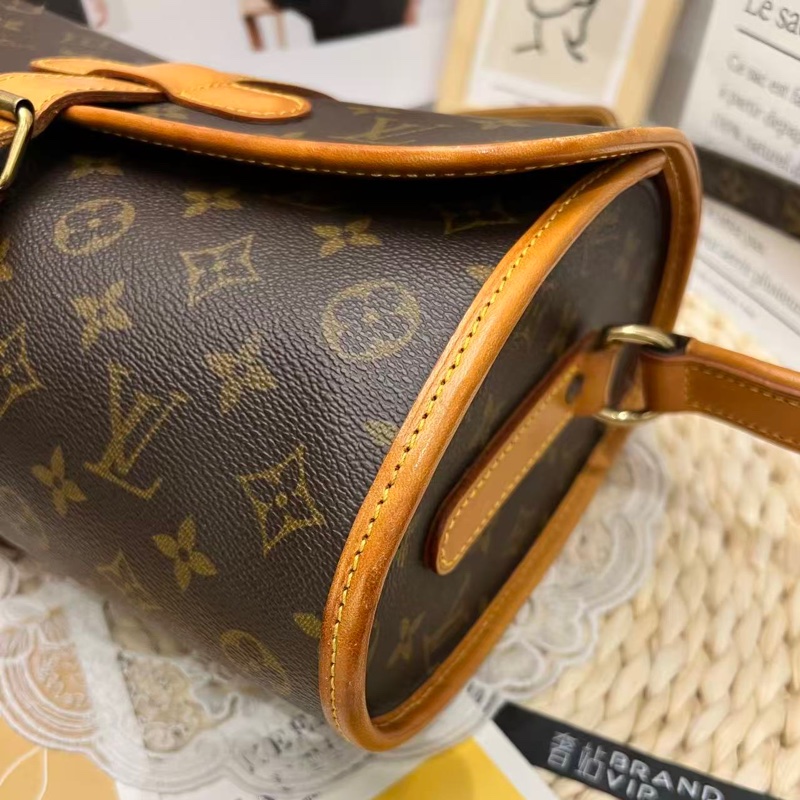 Louis Vuitton Monogram Marne bag-11