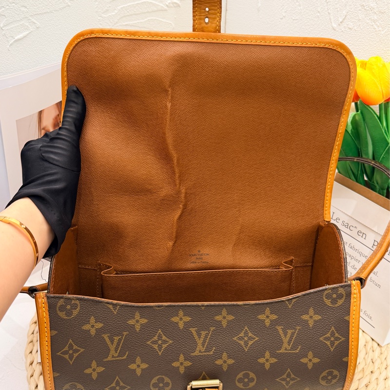 Louis Vuitton Monogram Marne bag-15