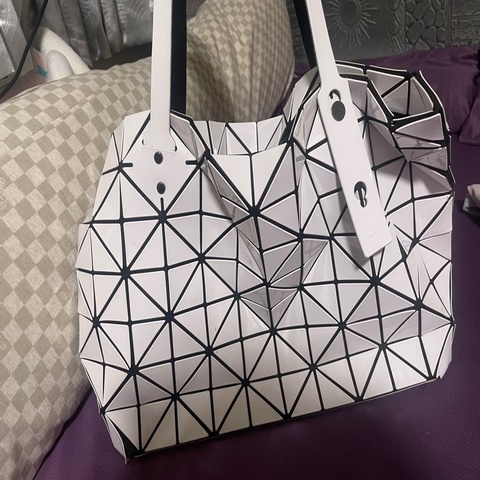 BAO BAO ISSEY MIYAKE 12x7 白色 幾何 長型 托特 拉鏈包