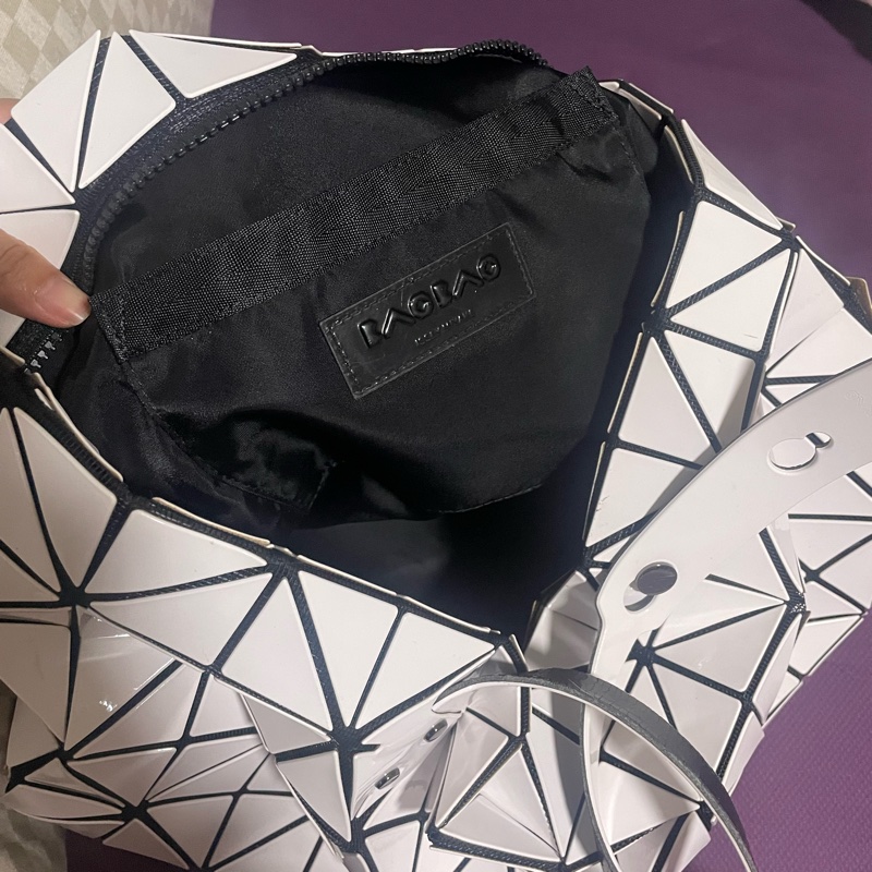 BAO BAO ISSEY MIYAKE 12x7 白色 幾何 長型 托特 拉鏈包-4