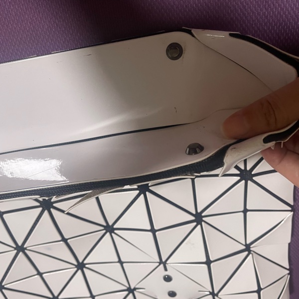 BAO BAO ISSEY MIYAKE 12x7 白色 幾何 長型 托特 拉鏈包-12
