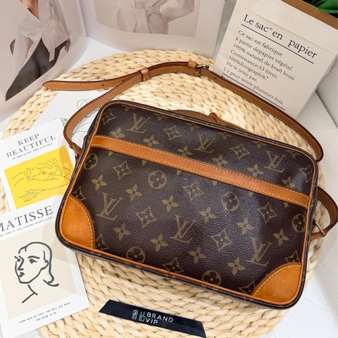 Louis Vuitton Camera Bag(絕版相機包）