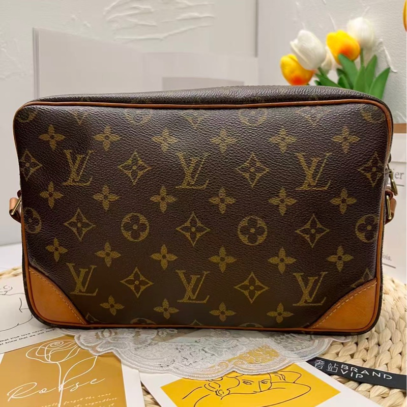 Louis Vuitton Camera Bag(絕版相機包）-6