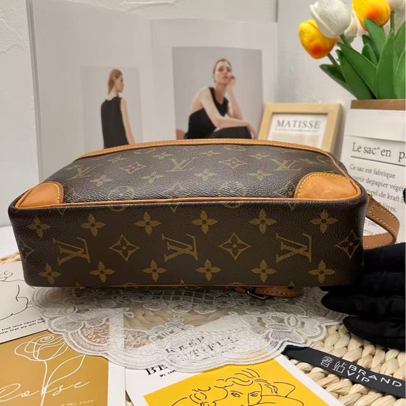 Louis Vuitton Camera Bag(絕版相機包）-7