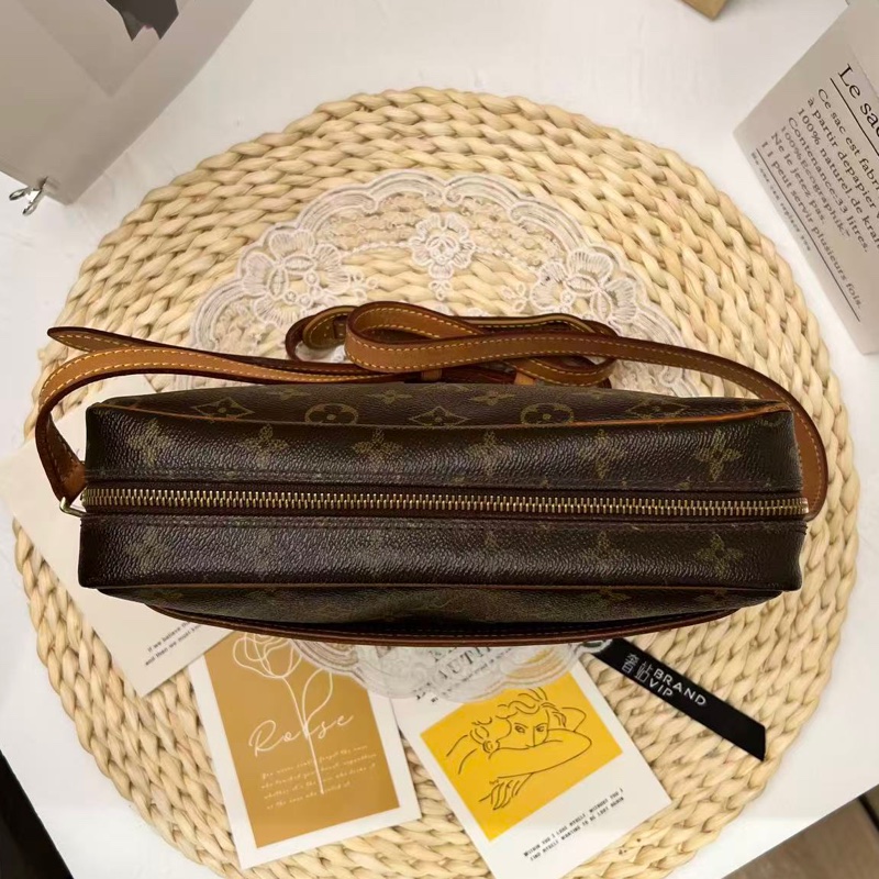 Louis Vuitton Camera Bag(絕版相機包）-12