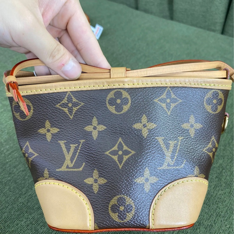 LV 老花燒麥包-3