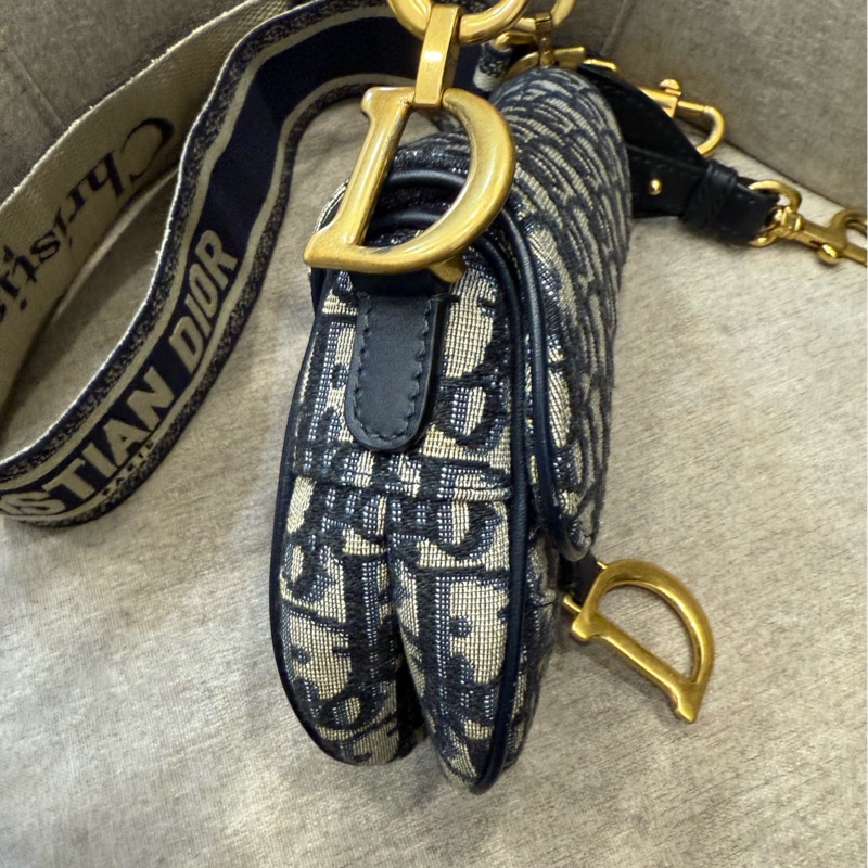 Dior迪奧馬鞍包 小號 帶肩帶-1