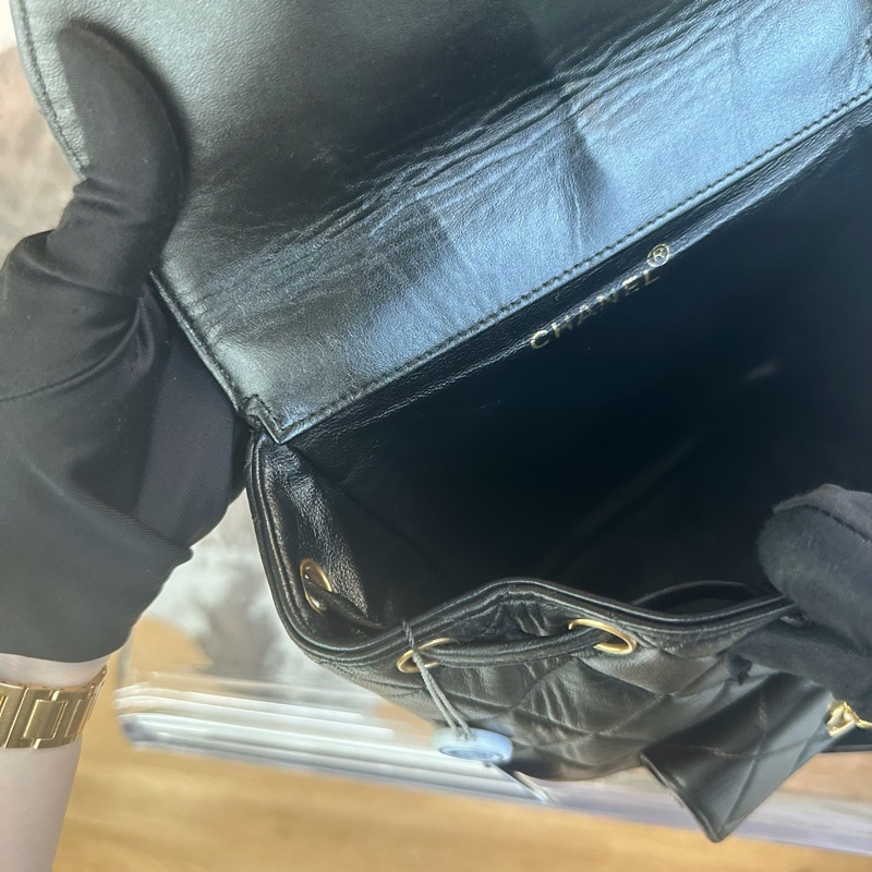 Chan 香奈兒黑金duma 雙肩包 帶卡-11