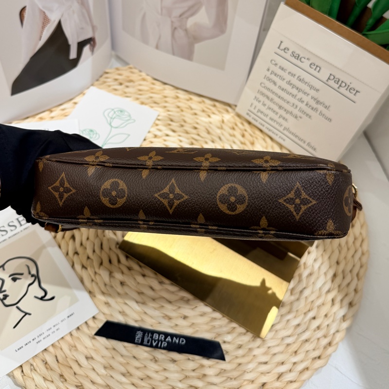 LV Pochette Accessoires Monogram(22年芯片）-2