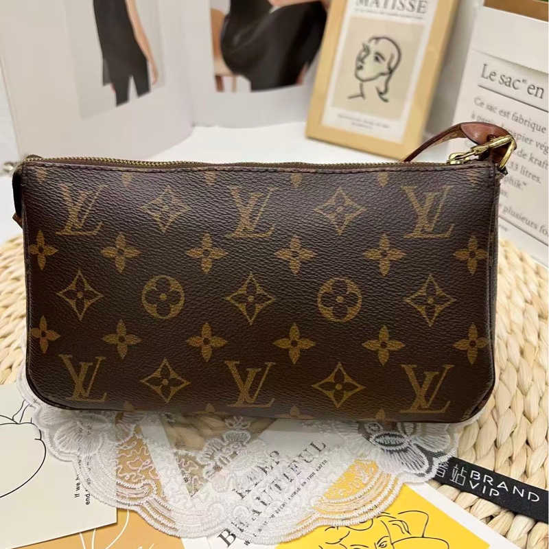 LV Pochette Accessoires Monogram(22年芯片）-5