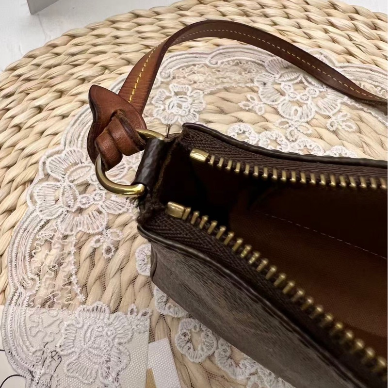 LV Pochette Accessoires Monogram(22年芯片）-16