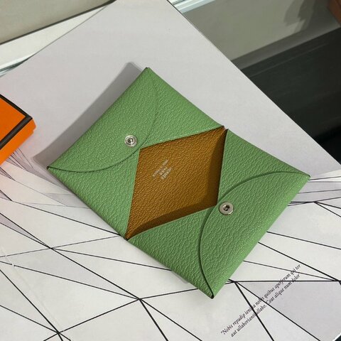 HERMES Chevre mysore calvi 卡包 - 牛油果綠 / 焦糖 W