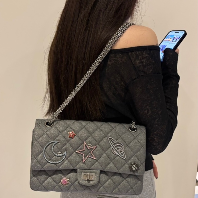 ✨Chanel 限量2.55灰色 閃閃的😍 有保卡🩶-0