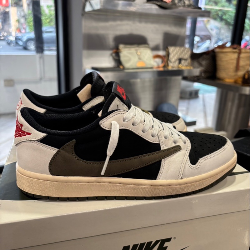 近新全配🌟Air Jordan 1 Low Travis Scott 倒勾｜Classic Trend CT精品｜台北東區實體-0