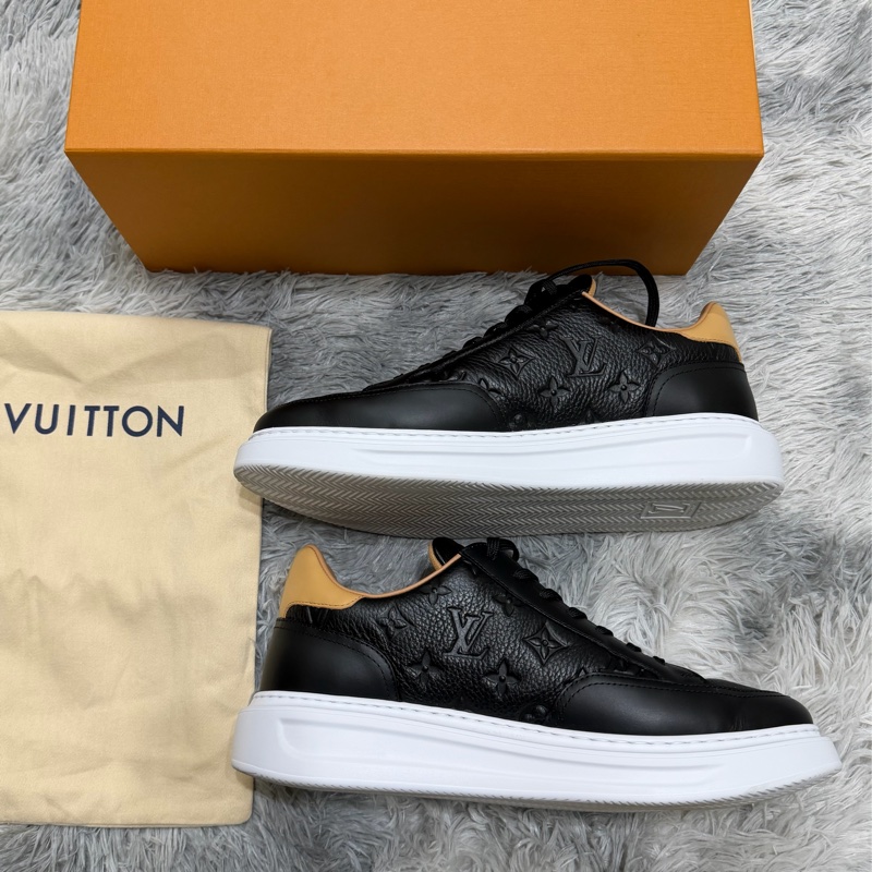 ✨Lv 黑色壓印 Beverly Hills 99新 尺寸8 🖤-1