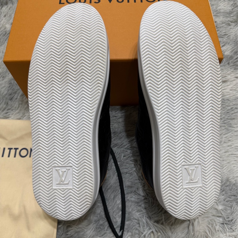 ✨Lv 黑色壓印 Beverly Hills 99新 尺寸8 🖤-4