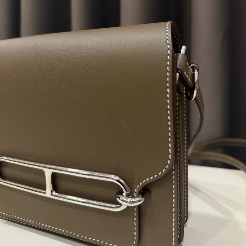 （超級爆款🫧）Hermes Roulis豬鼻子斜背包 大象灰mini Y刻 銀色五金-1