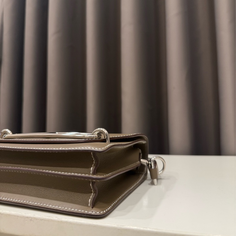 （超級爆款🫧）Hermes Roulis豬鼻子斜背包 大象灰mini Y刻 銀色五金-7