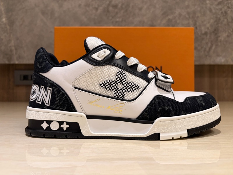 Louis Vuitton路易威登Trainer黑白魔術貼板鞋 40.5碼 近全新-3