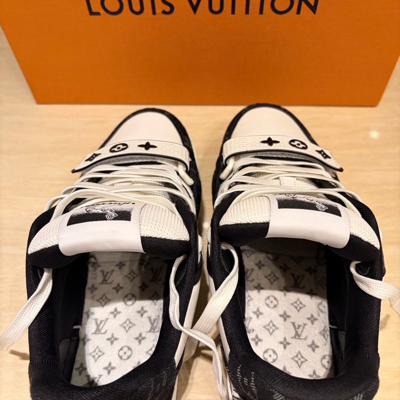 Louis Vuitton路易威登Trainer黑白魔術貼板鞋 40.5碼 近全新-7