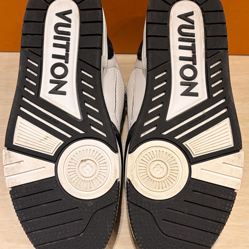 Louis Vuitton路易威登Trainer黑白魔術貼板鞋 40.5碼 近全新-12