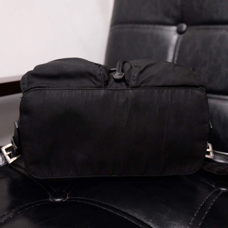 Prada Nylon Vintage Backpack 25 普拉達黑色中古尼龍背包/書包-3