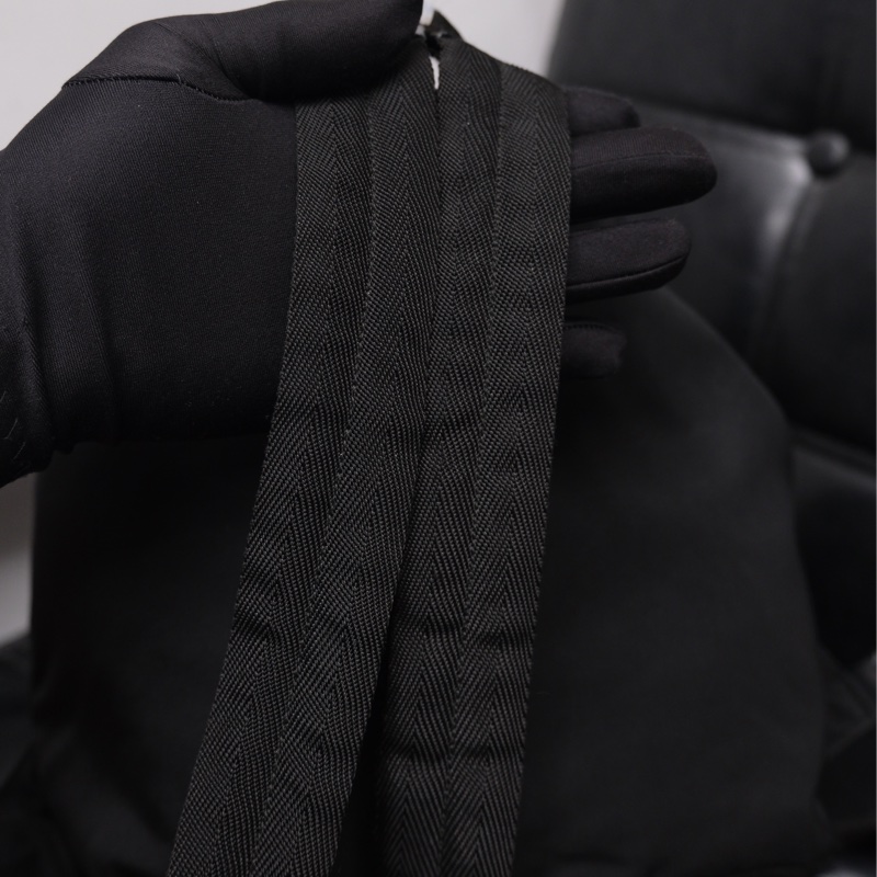 Prada Nylon Vintage Backpack 25 普拉達黑色中古尼龍背包/書包-6