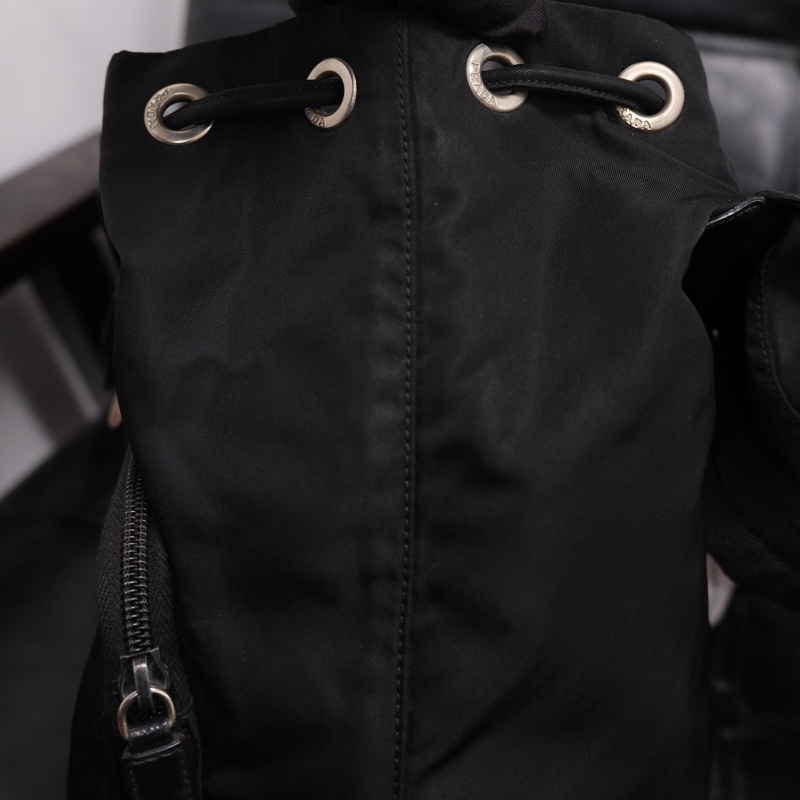 Prada Nylon Vintage Backpack 25 普拉達黑色中古尼龍背包/書包-12