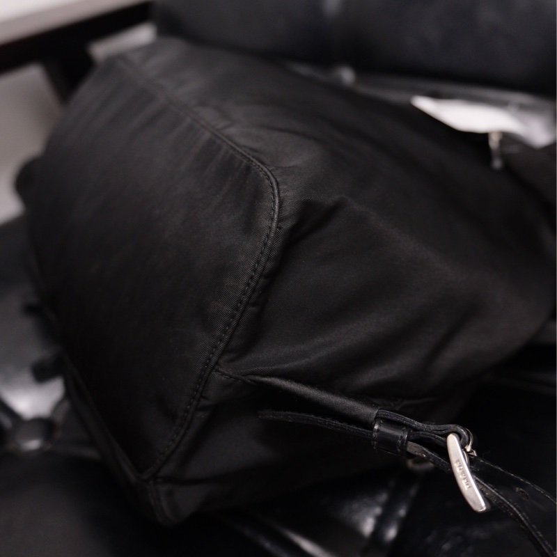 Prada Nylon Vintage Backpack 25 普拉達黑色中古尼龍背包/書包-15