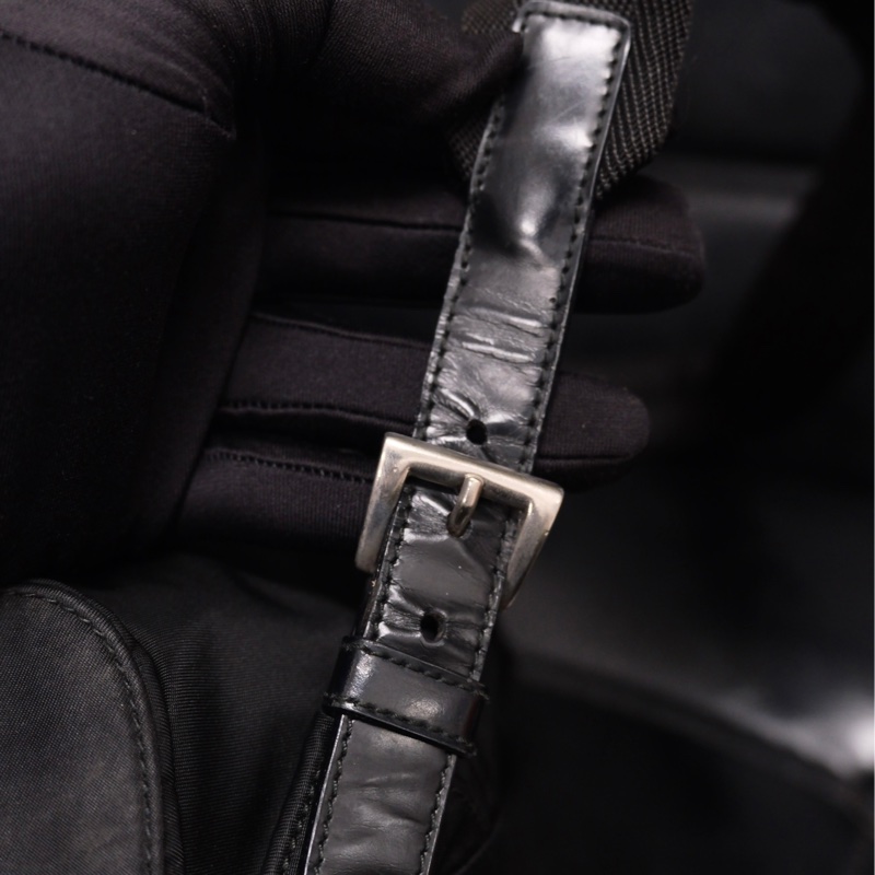 Prada Nylon Vintage Backpack 25 普拉達黑色中古尼龍背包/書包-32