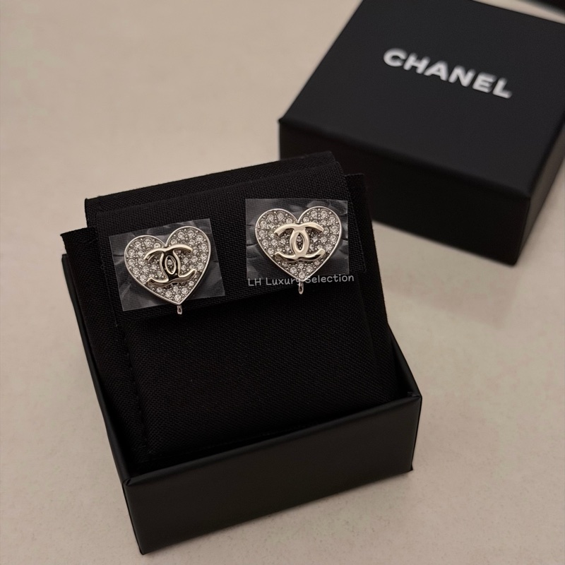 CHANEL26p愛心水鑽雙clogo耳夾💎【沒有耳洞的仙女們快來～😍】-0