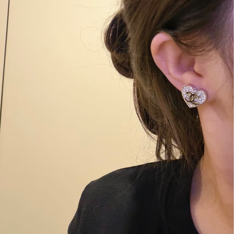 CHANEL26p愛心水鑽雙clogo耳夾💎【沒有耳洞的仙女們快來～😍】-6