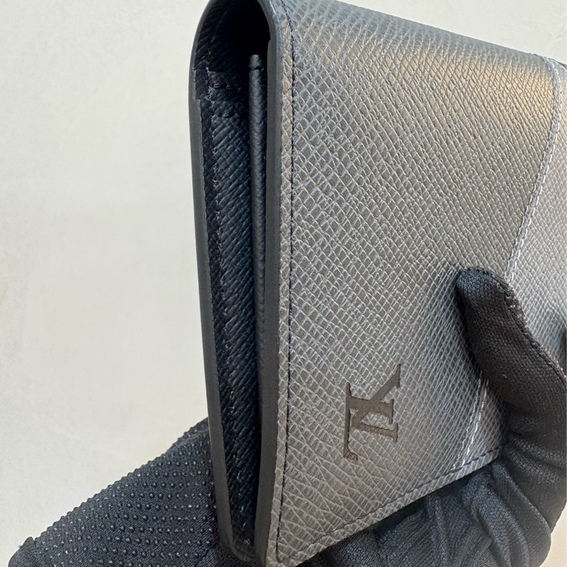 Lv 全皮幾何拼色對開長夾-3