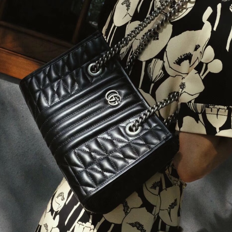 GUCCI古馳GG Marmont幾系列黑色縺條全皮托特包 👜-2