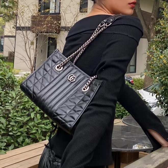 GUCCI古馳GG Marmont幾系列黑色縺條全皮托特包 👜-3