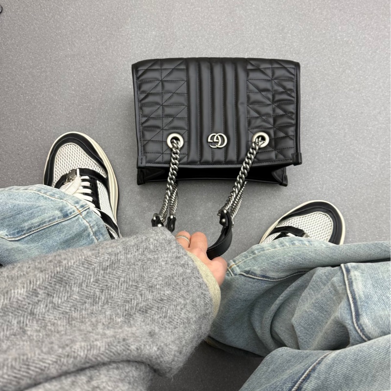 GUCCI古馳GG Marmont幾系列黑色縺條全皮托特包 👜-18